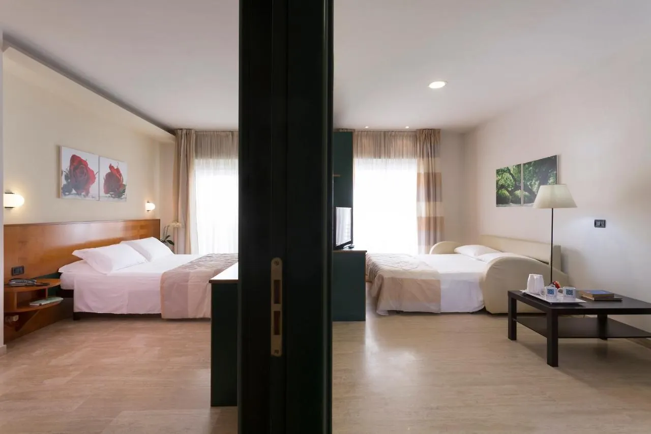 Astoria Suite Hotel Rímini 4*,